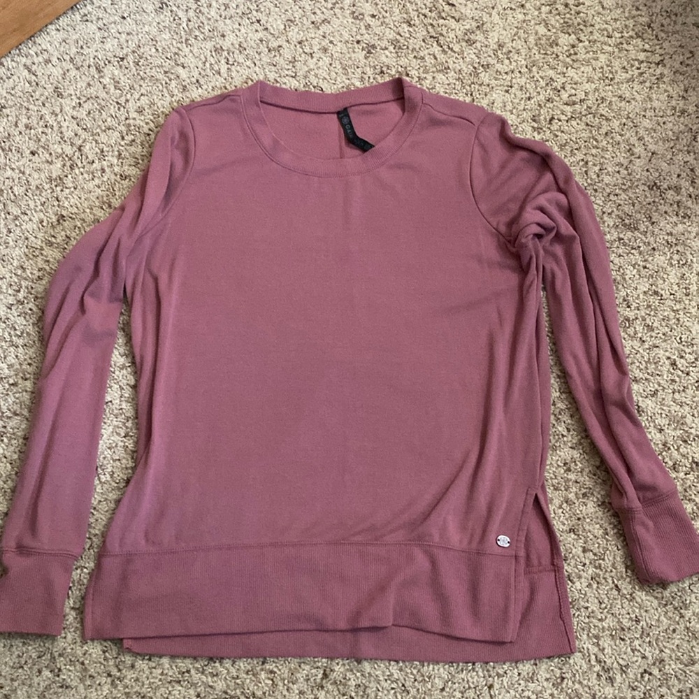 Gaiam rose color size small long sleeve tunic